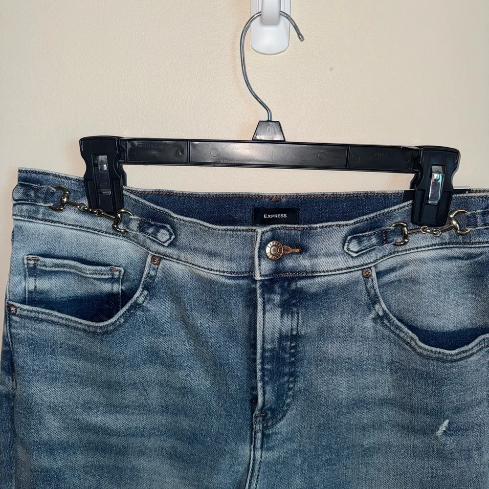 NWT Express Women’s Mid Rise Blue Jeans with metal buckles size 12 - Picture 3 of 6